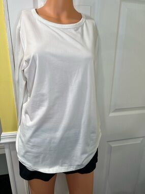 Ina White Long Sleeve Round Neck Tee